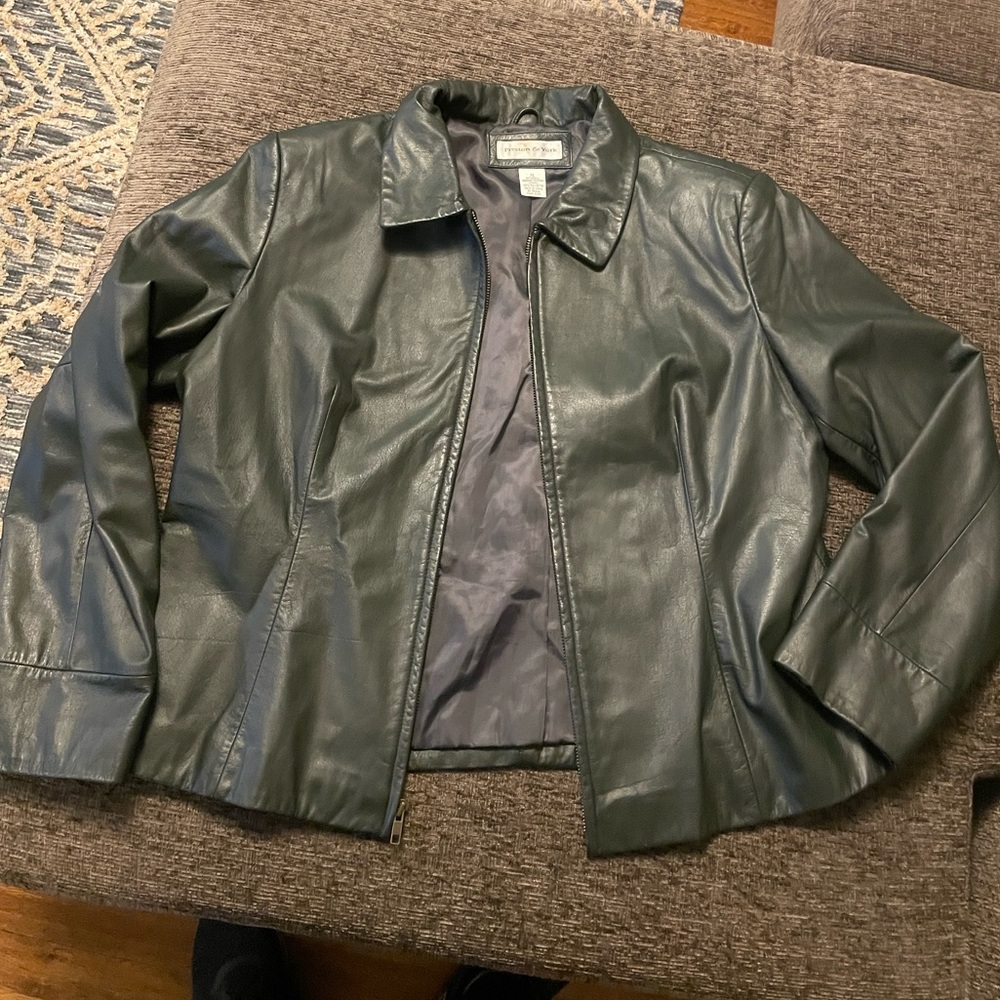 Women’s Vintage Preston & York leather jacket size XL